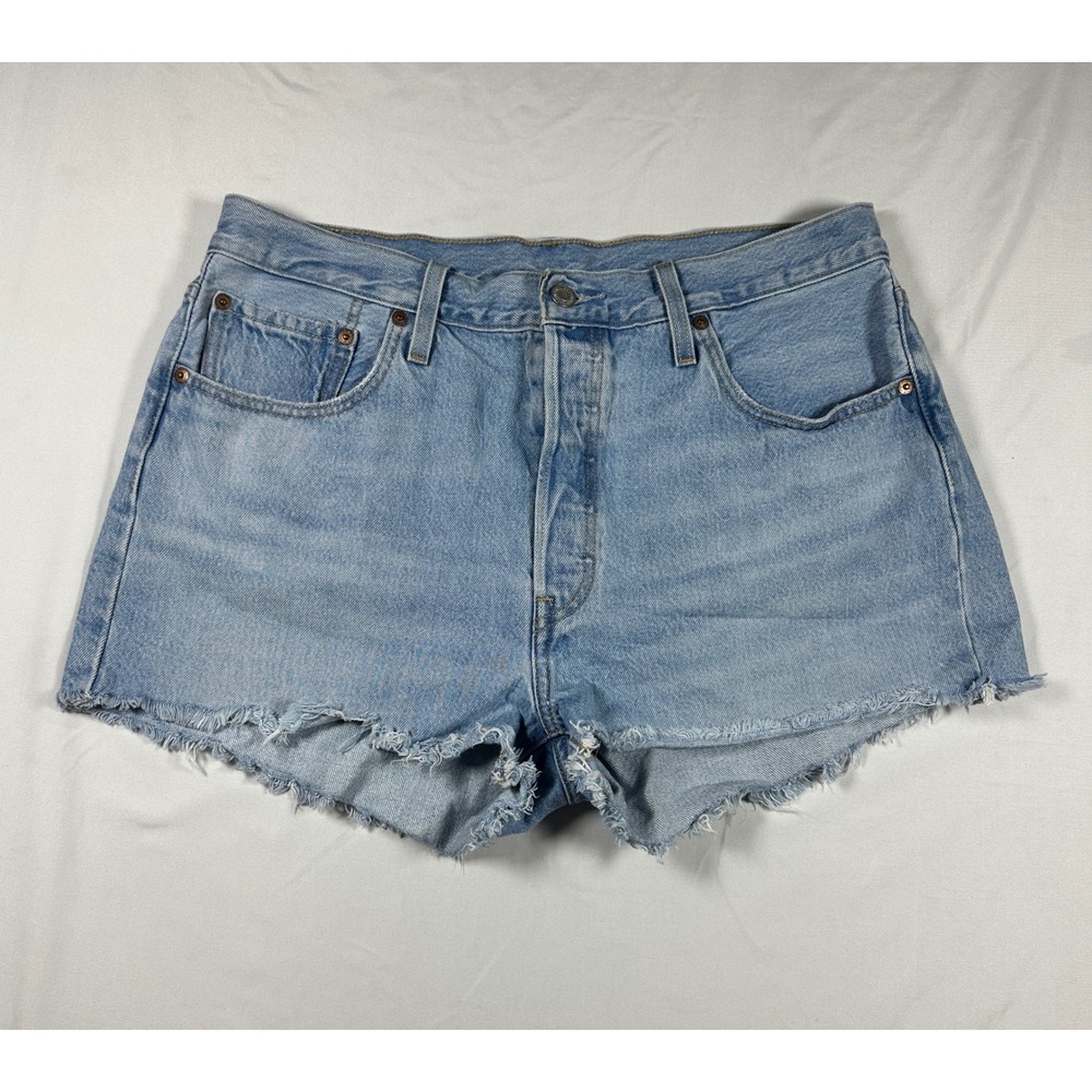 Levis 501 Original Light Wash Denim Cut Off Shorts Button Fly W33